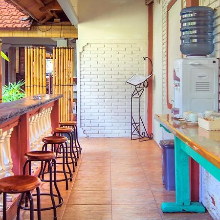 Restu Bali Hotel Legian Exterior foto