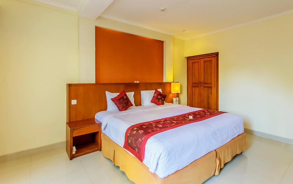 Restu Bali Hotel Legian Exterior foto