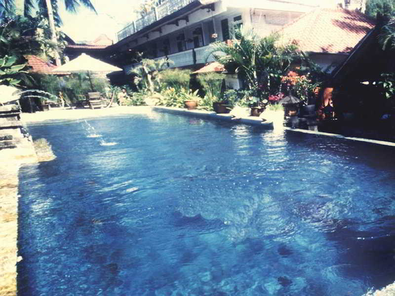 Restu Bali Hotel Legian Exterior foto