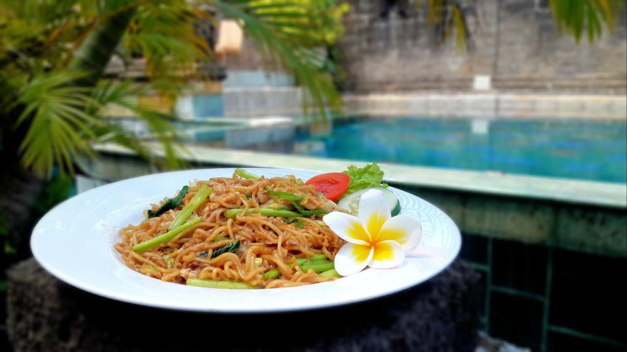 Restu Bali Hotel Legian Exterior foto